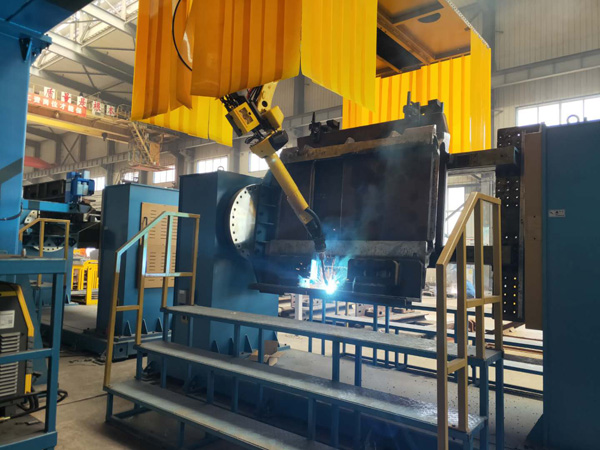 中部槽齒軌座、立板、彎板焊接機(jī)器人工作站