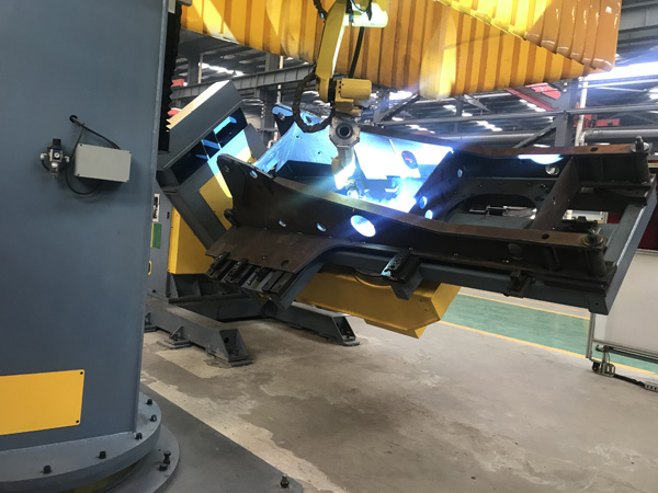 焊接機(jī)器人